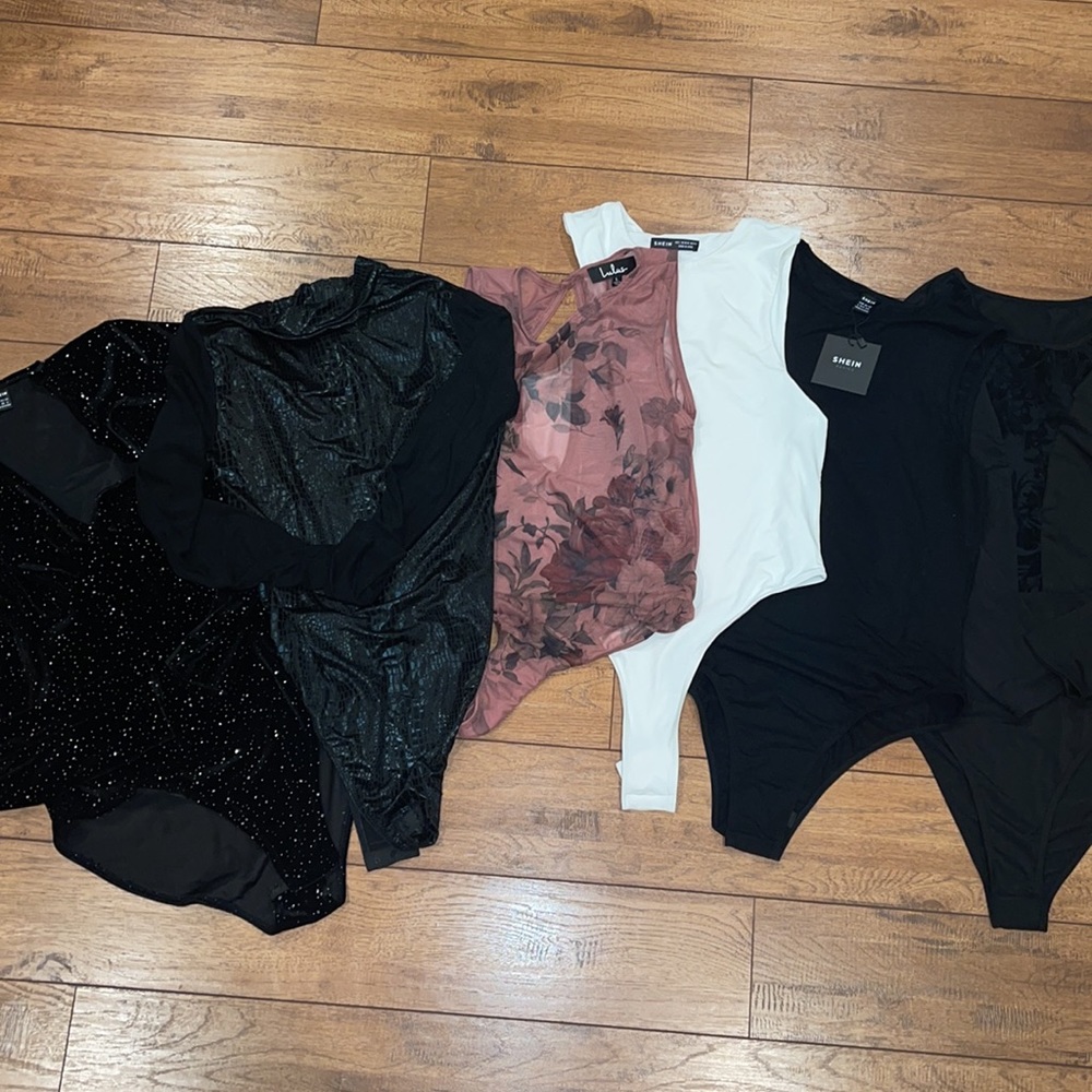 Lot of #6 Body Suits MED